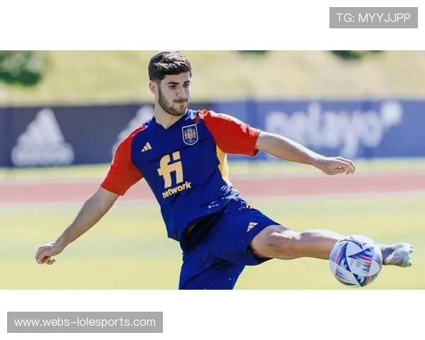 阿森西奥转会传闻再起，巴黎有意西甲边锋